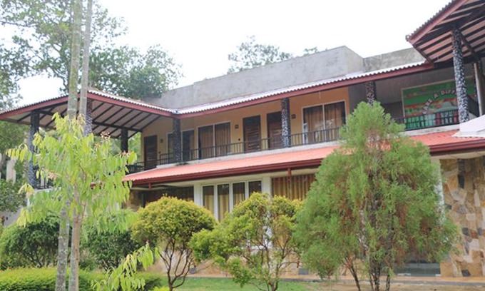 Debarawewa Hotel | Lake Sewendra Hotel