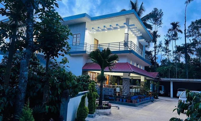 Kakabe House | Lake Side Stay