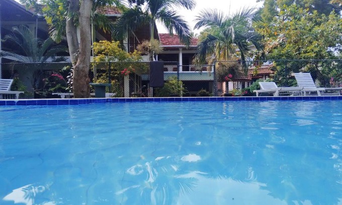 Mahasenpura House | Lake Side Tourist Inn