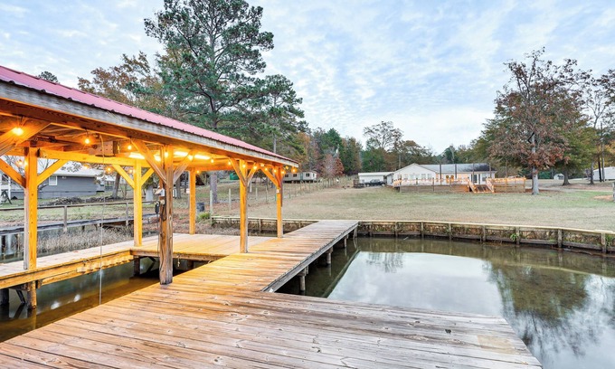 Milledgeville House | Lake Sinclair: Since Day 1 Family Lake House