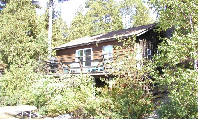 Temagami Resort | Lake Temagami Cottage Rentals - Cottage #4 - Lakeview