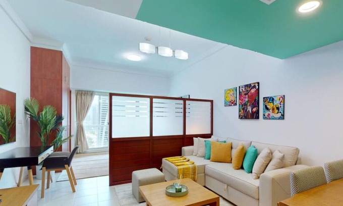 Jumeirah Lake Towers Apartment | Lake Terrace - Vibrant Studio