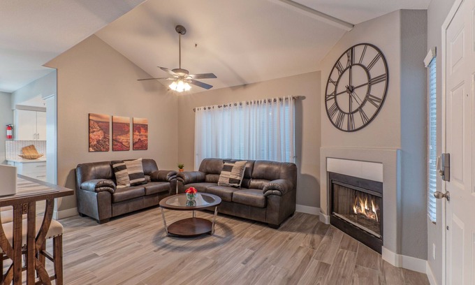 Chandler Condo | LAKE View Condo: Comm Htd POOL, Spa, Pickleball Cts, King Beds & TVs Both BRs