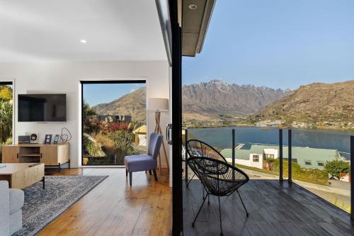 Frankton House | Lake View Viscount