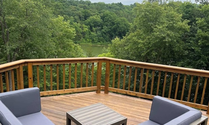 The Galena Territory House | Lake views! Hot tub! Family & pet friendly!