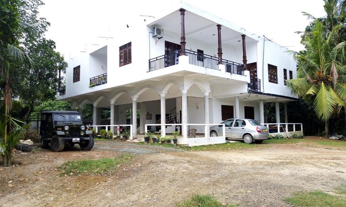 Koggala Villa | Lake Villa