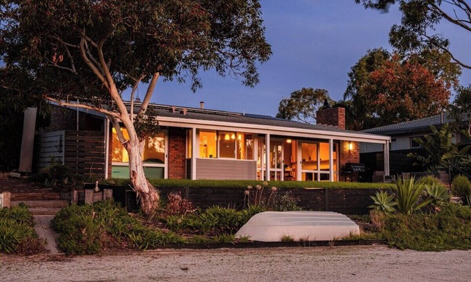 Patterson Lakes House | Lakefront 4 BR house at Patterson Lake +Kayak+BBQ