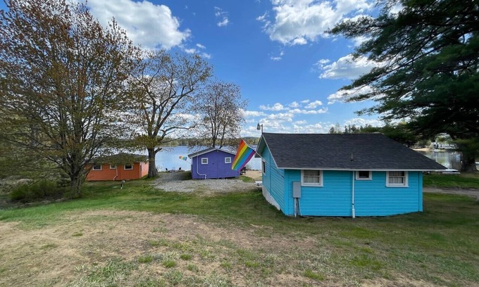 Northwood Cottage | Lakefront Blue Cottage