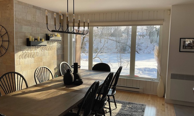Rawdon House | LAKEFRONT CHALET/FAMILY HOME- beautiful water views, hot tub, outdoor activities