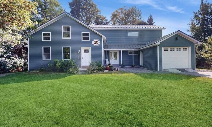 Chazy House | LAKEFRONT COMFORT