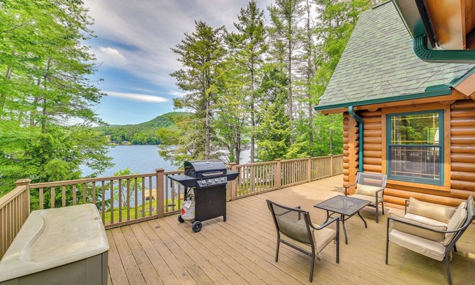 Corinth House | Lakefront Corinth Log Home: Private Dock, Fire Pit