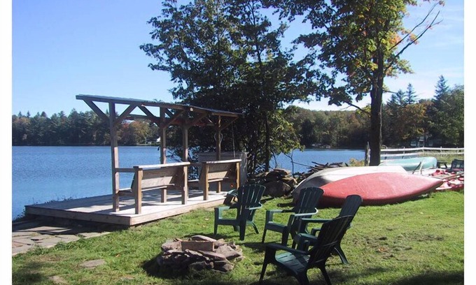 Starrucca Cottage | Lakefront Cottage - Incredible summer vacation