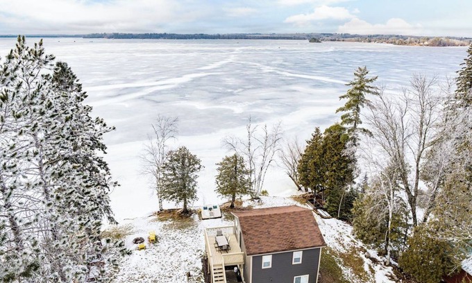 Saginaw Cabin | Lakefront Cozy Cabin with Dock, Sauna & BBQ Grill