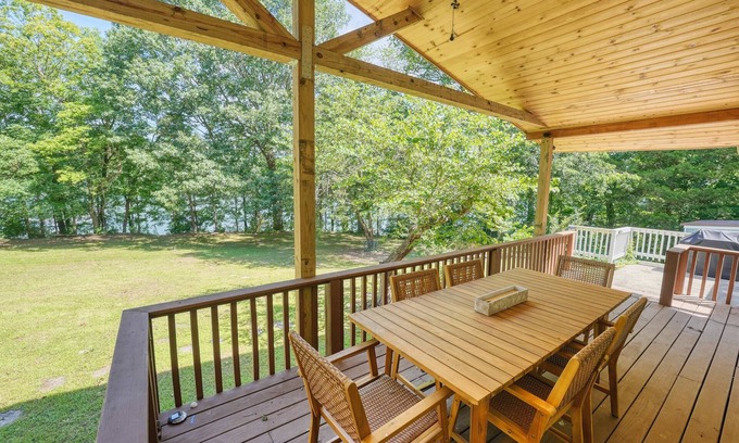 Springdale House | Lakefront Escape w/Hot Tub, Fire Pit & Kayaks