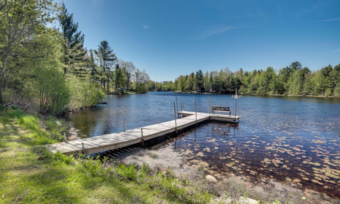 Medford Cabin | Lakefront Family Cabin w/Views in Medford