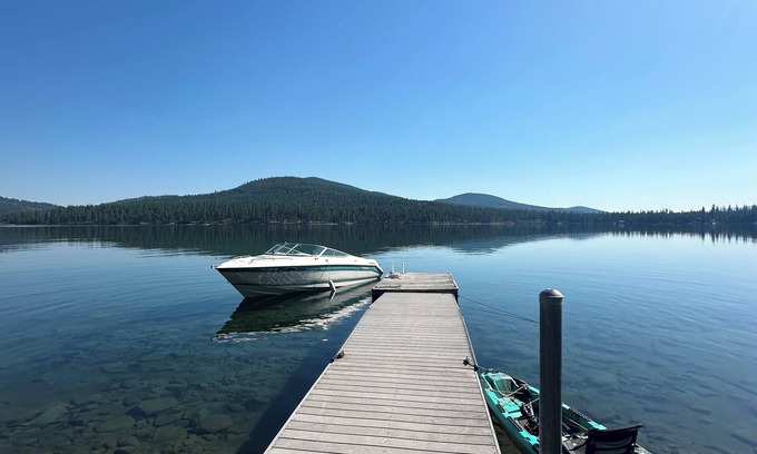 Marion House | Lakefront Fun Vacation on the best lake in NW Montana with your own Dock & Beach