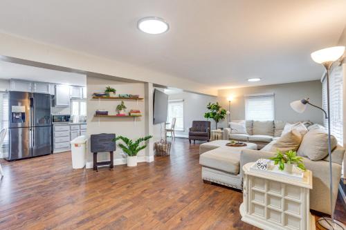 Bogart House | Lakefront Getaway with Porch in Athens Area!