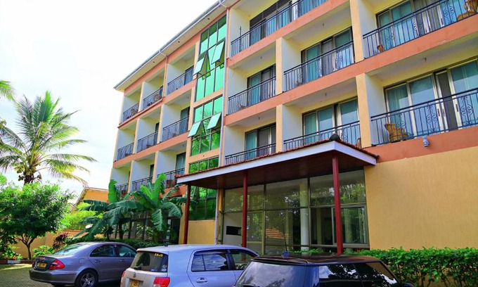 Entebbe Hotel | LAKEFRONT HOTEL ENTEBBE