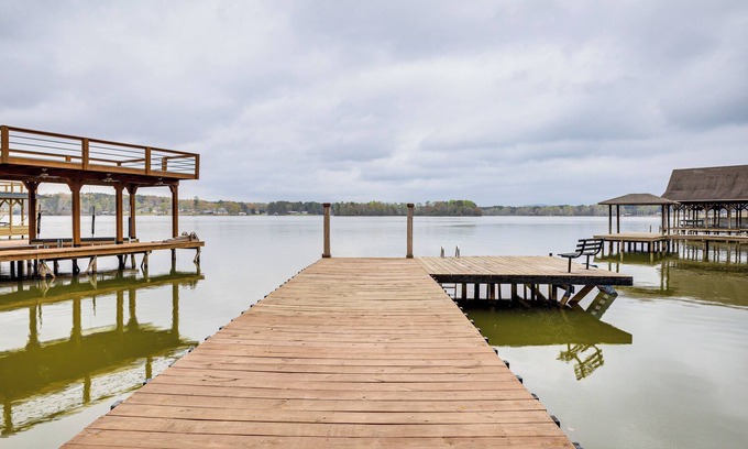Leesburg House | Lakefront Leesburg Home w/Private Dock & Ramp!