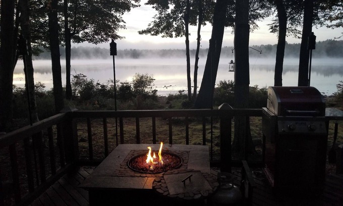 Pocono Pines House | Lakefront Luxury Private Community Rustic/Modern Style Townhouse (Pinecrest)