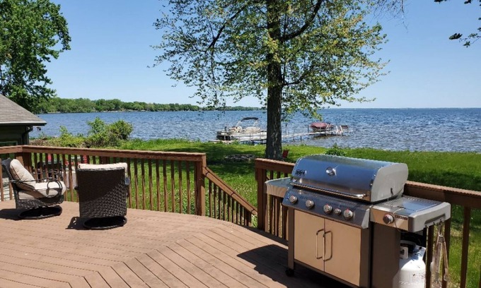 Neenah House | Lakefront Luxury - Wonderful lodging nestled on the shore - new: sleeps 8 only