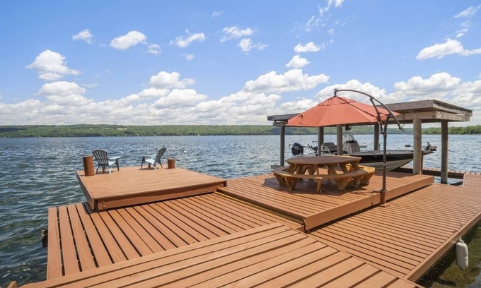 Trumansburg Cottage | Lakefront on Cayuga Wine Trail, State Park, Ithaca, Hiking