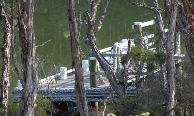 Lakes Entrance House | Lakehouse at Blackwood Arm