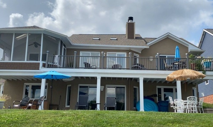 Cicero House | Lakehouse Oasis on Morse Reservoir —Private Getaway for Families & Groups