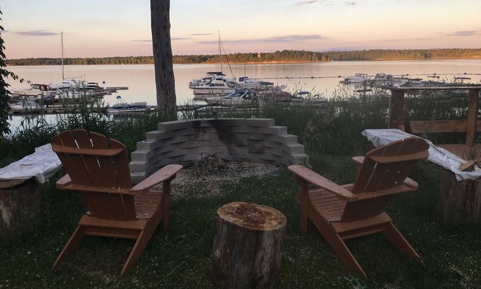 Plattsburgh Cottage | Lakeside Cottage #303 at Valcour Cottages