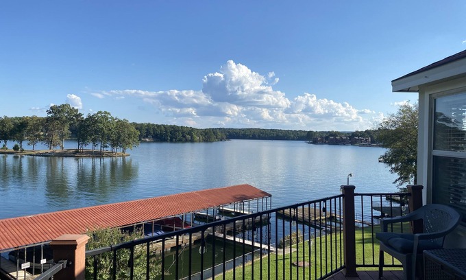 Hot Springs House | Lakeside Cottage, cleaned and managed by owner - NO CLEANING FEE
