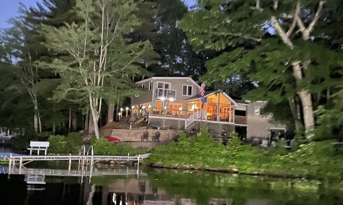Lyman House | Lakeside Getaway