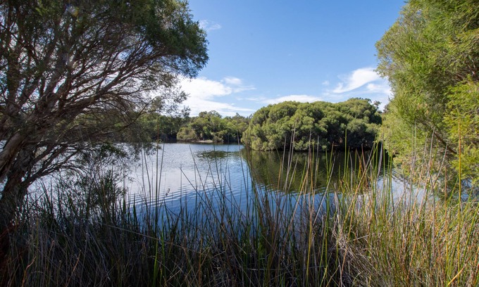 Myalup House | Lakeside Holiday Home Myalup