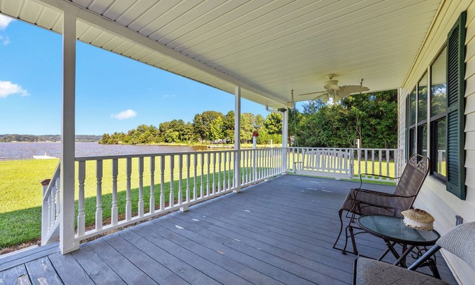 Greensboro Apartment | Lakeside House w/Basketball + View + Porch + Grill