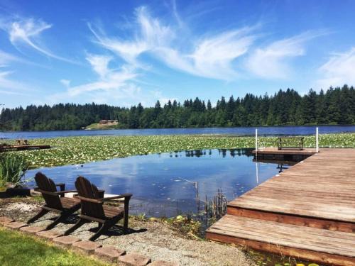Eatonville House | Lakeside Living Suite! Mt Rainier, Nwtrek, Jblm