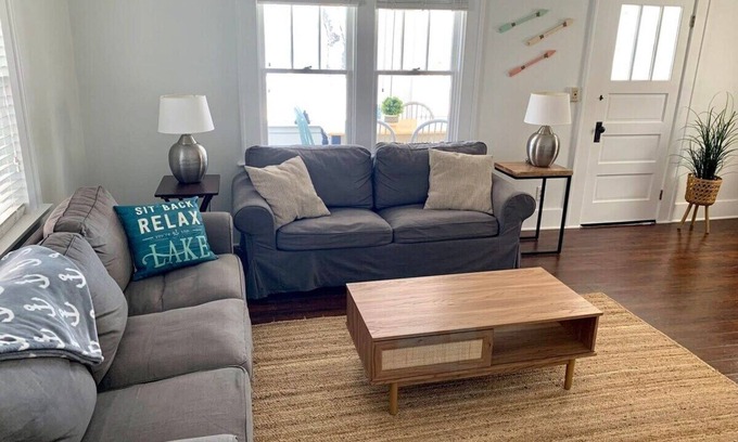 Ashville House | Lakeside Retreat 4BR House |Kayak Adventure!