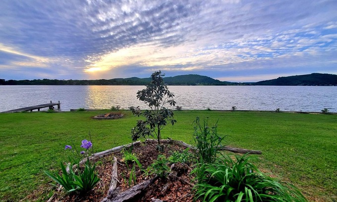 Blue Mountain Cabin | Lakeside Retreat on Neely Henry Lake by RedAwning