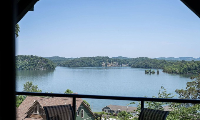 Oak Grove Cabin | Lakeside Retreat: Unwind and Rejuvenate at our Boone Lake Rental with Hot Tub