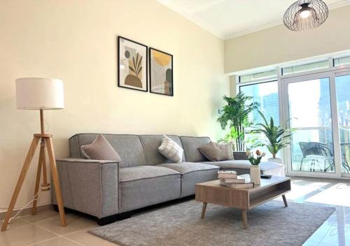 Jumeirah Lake Towers Apartment | Lakeview 1BR, 3 Min to Metro HOT SUMMER DEAL