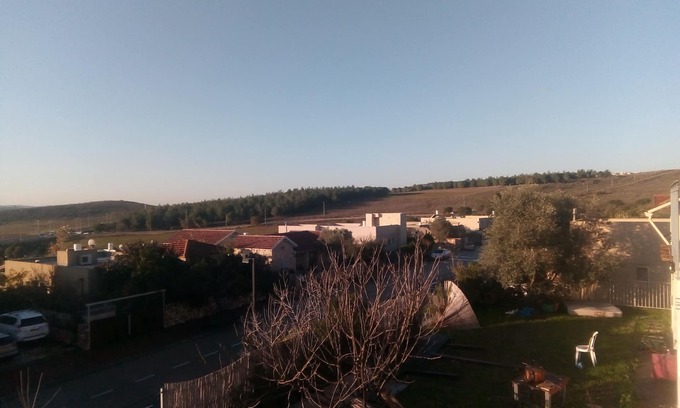Yodfat Apartment | Lakeview Cottage in Galilee