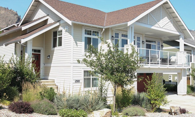 Okanagan-Similkameen House | Lakeview Cottage! Lots of room for the whole family!