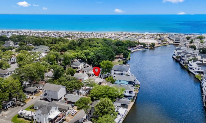 Myrtle Beach House | Lakeview Getaway: Ground-Level 3BR Near Beach