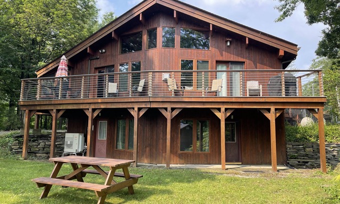 Ovid House | Lakewood Lodge with Cayuga Lake Vistas