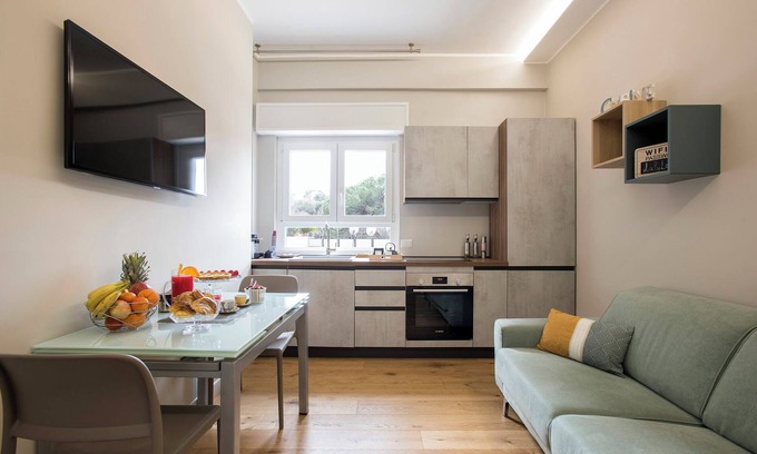 Tuscolano Apartment | Laly Love: romantic getaway for two in Rome!