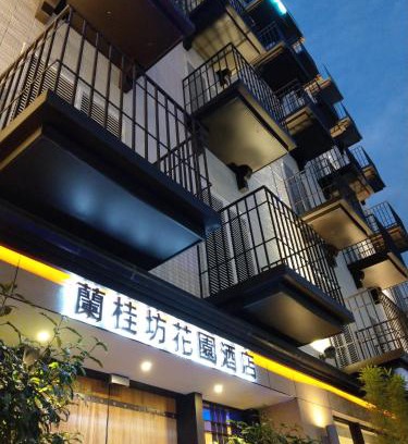 East District Hotel | Lan Kwai Fong Garden Hotel