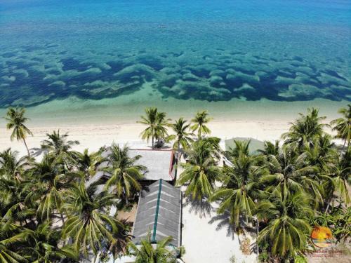 Lanas Hotel | Lanas Beach Resort Carabao Island
