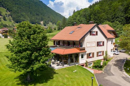 Brandenberg-Fahl Hotel | Landgasthaus Kurz Hotel & Restaurant am Feldberg - Schwarzwald