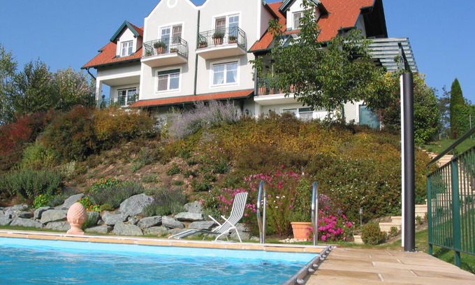 Burgauberg-Neudauberg House | Landhaus Eder