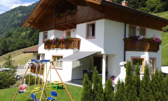 Dorfgastein Apartment | Landhaus Sarah