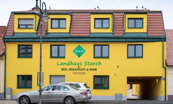 Ganserndorf House | Landhaus Storch - Pension