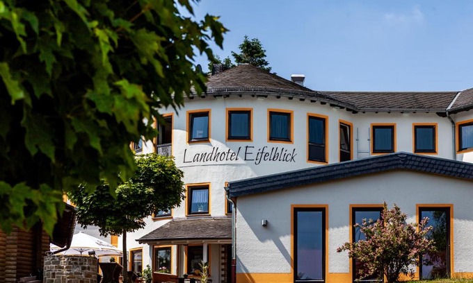 Stadtkyll House | Landhotel Eifelblick